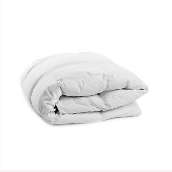 Super Soft White Down 
Alternative Comforter - Picture 5 of 5